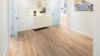 Afbeeldingen van Ter Hürne IKO trend line smart connect pro aqua 2 premium laminaat landhuisdeel breed eiken urban 8mmx28x128,5cm (per pak van 7 stuks=2,51m²)